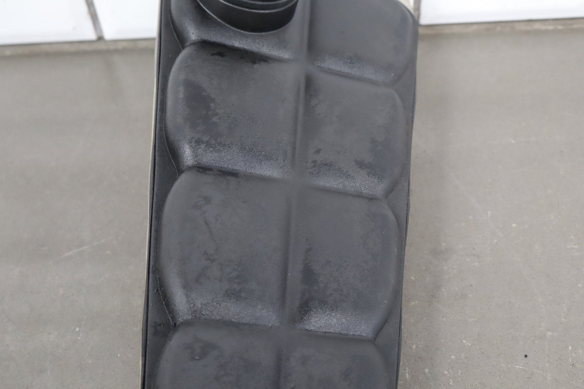 2005-2013 Chevrolet Corvette C6 - Radiator Coolant Overflow Bottle 10304487
