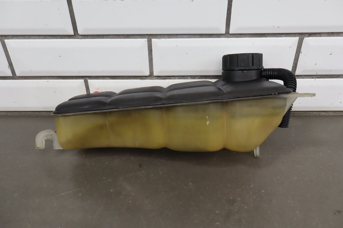 2005-2013 Chevrolet Corvette C6 - Radiator Coolant Overflow Bottle 10304487