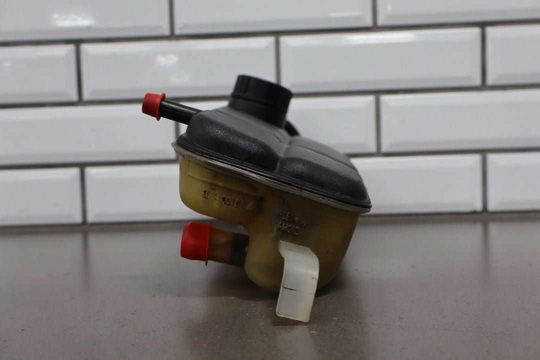 2005 - 2013 Chevrolet Corvette C6 - Radiator Coolant Overflow Bottle 10304487