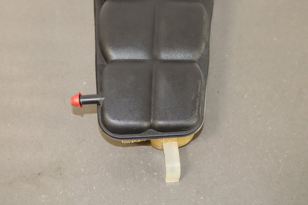 2005 - 2013 Chevrolet Corvette C6 - Radiator Coolant Overflow Bottle 10304487