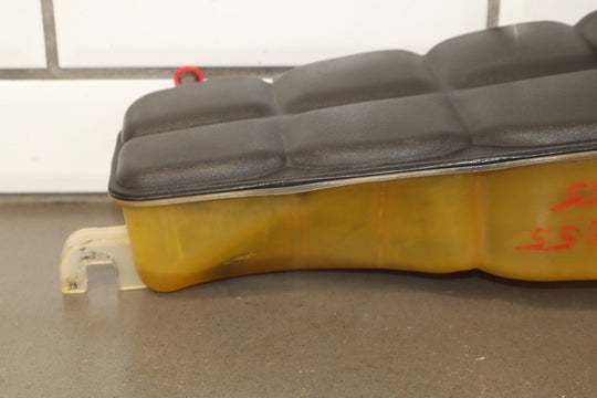 2005 - 2013 Chevrolet Corvette C6 - Radiator Coolant Overflow Bottle 10304487