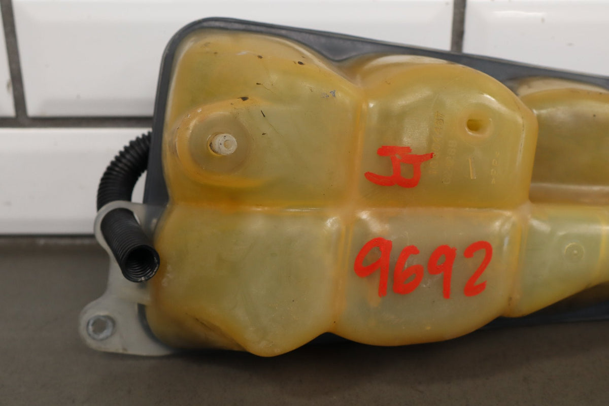 2005-2013 Chevrolet Corvette C6 - Radiator Coolant Overflow Bottle 10304487