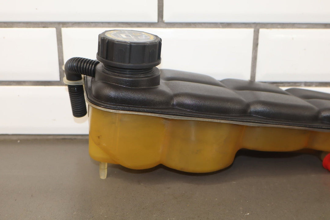 2005 - 2013 Chevrolet Corvette C6 - Radiator Coolant Overflow Bottle 10304487