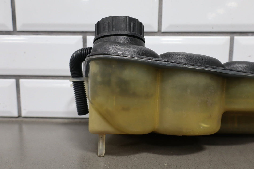 2005 - 2013 Chevrolet Corvette C6 - Radiator Coolant Overflow Bottle 10304487