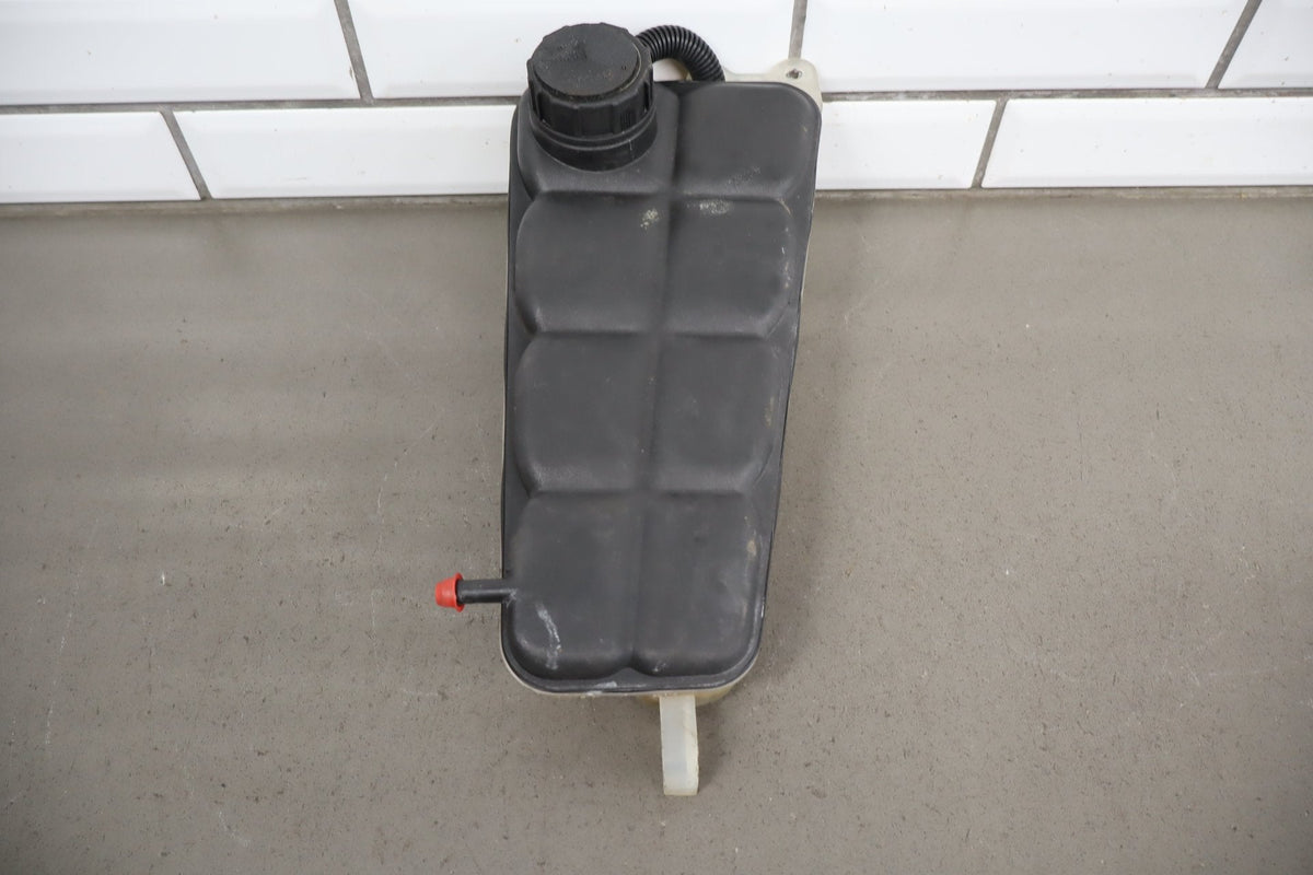 2005-2013 Chevrolet Corvette C6 - Radiator Coolant Overflow Bottle 10304487