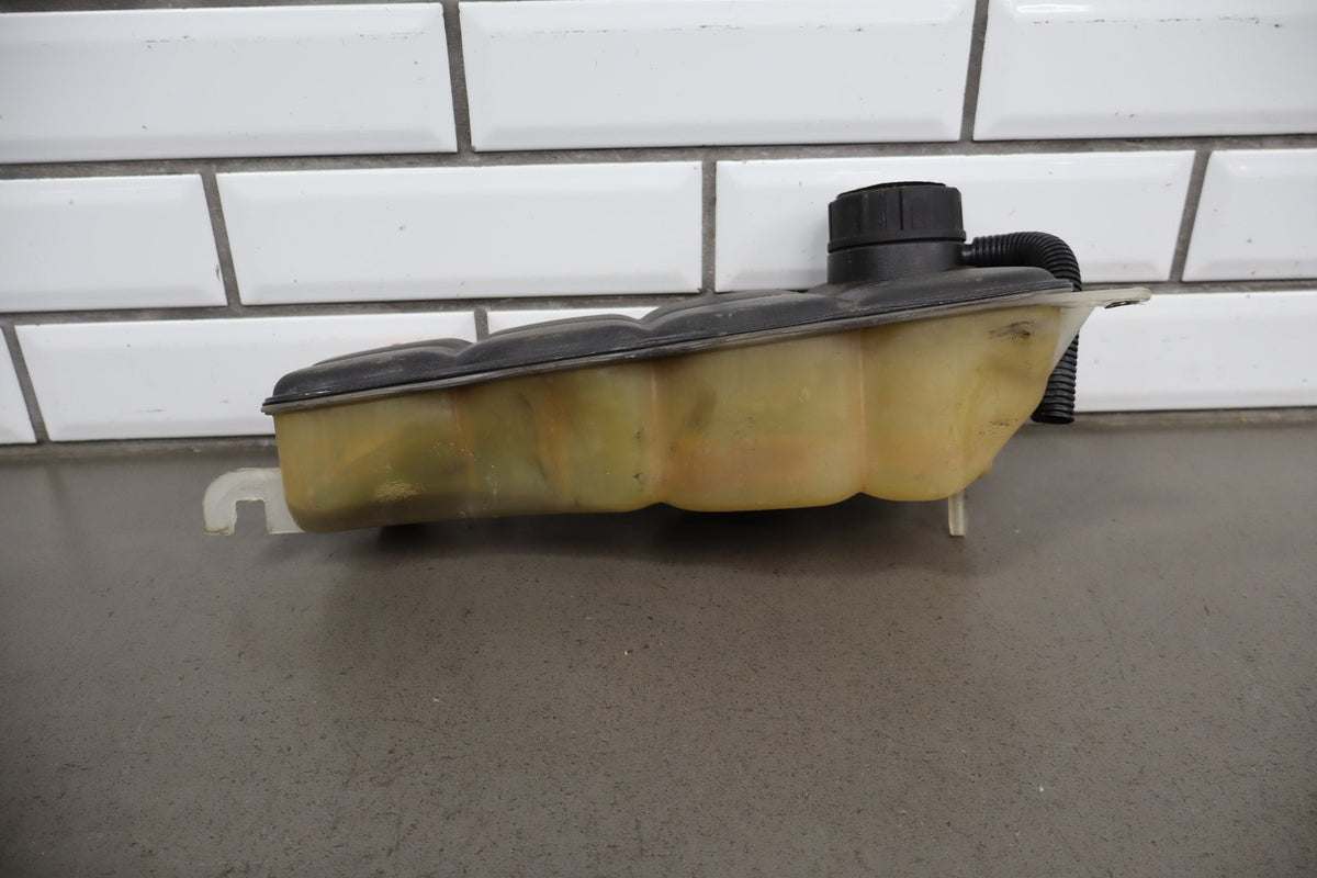 2005-2013 Chevrolet Corvette C6 - Radiator Coolant Overflow Bottle 10304487