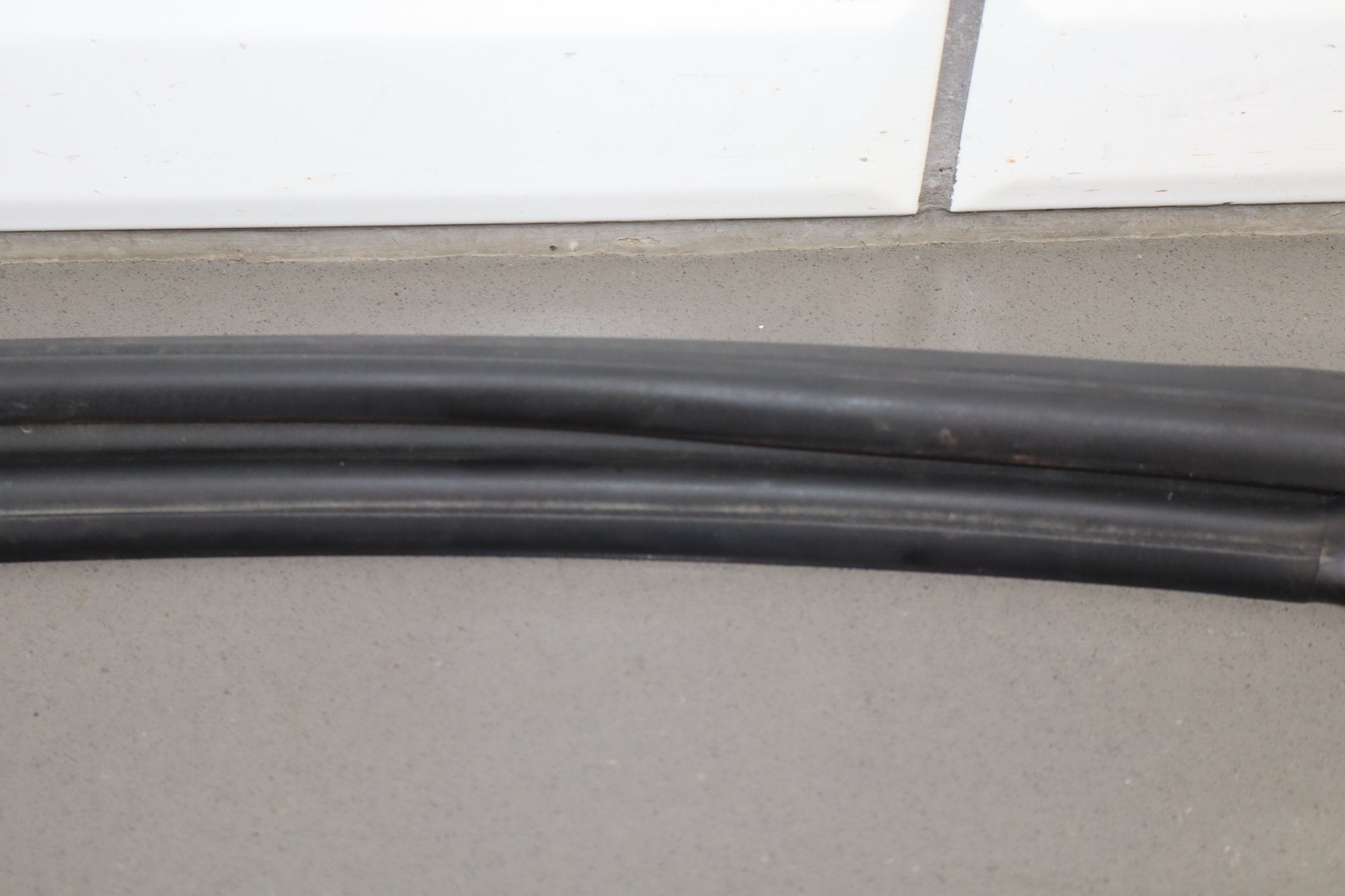 2005-2013 Chevrolet Corvette C6 Rear Targa Seal | On Body