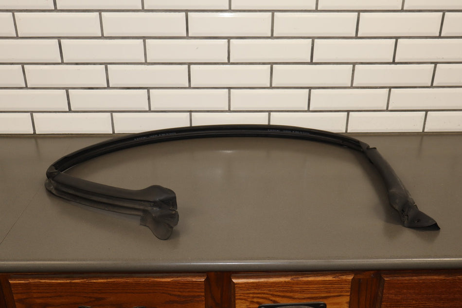 2005-2013 Chevrolet Corvette C6 Rear Targa Seal | On Body
