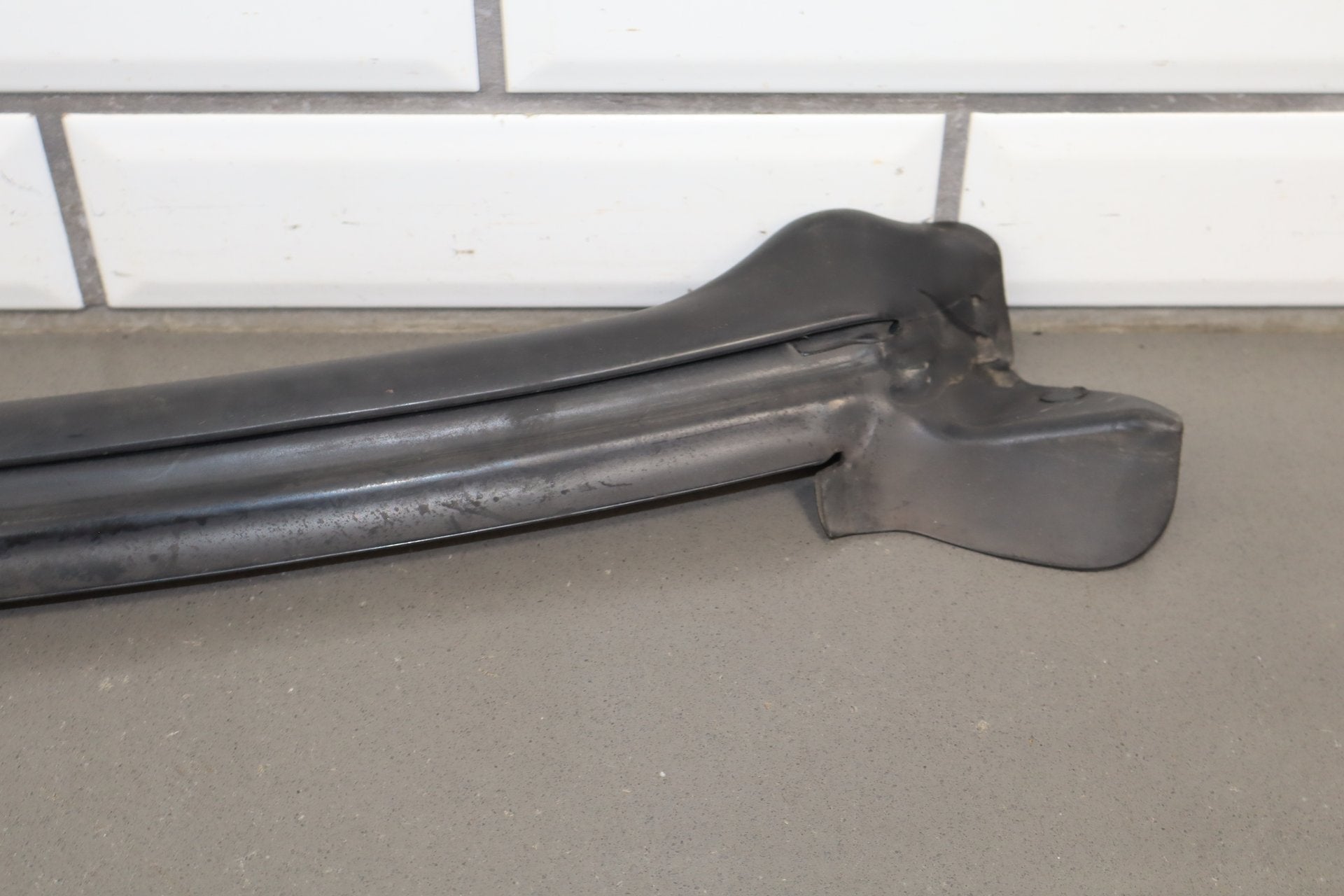 2005-2013 Chevrolet Corvette C6 Rear Targa Seal | On Body