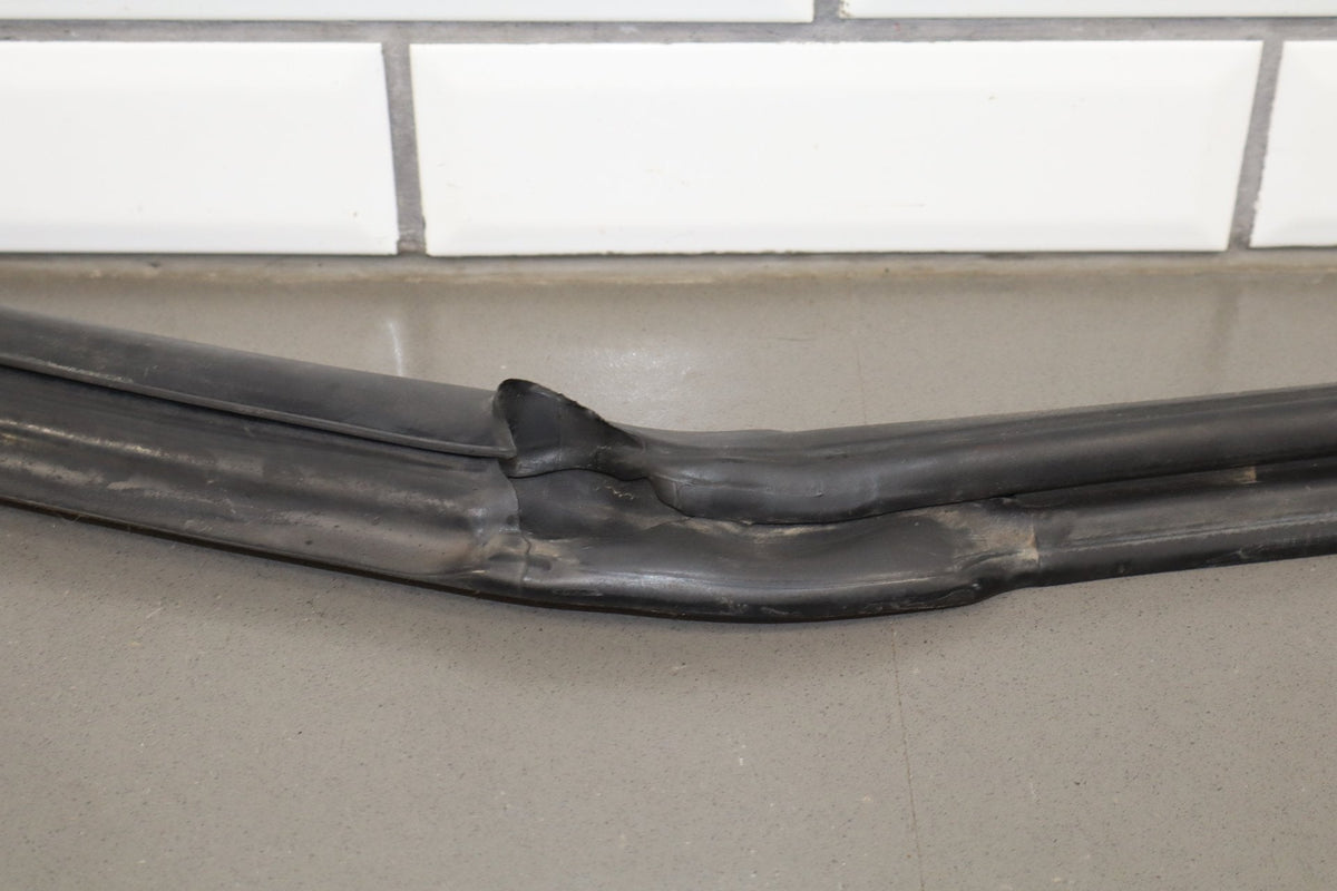 2005-2013 Chevrolet Corvette C6 Rear Targa Seal | On Body