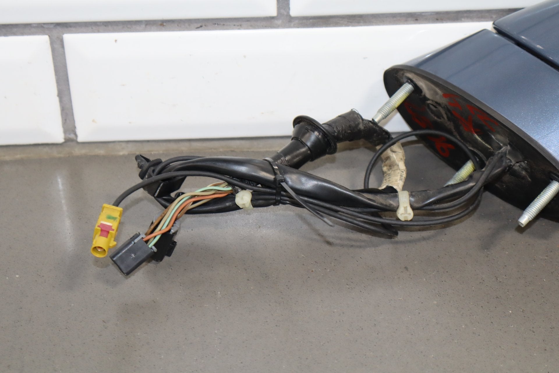 2005-2013 Chevrolet Corvette C6 Right Door Mirror DD0 Auto Dimming Supersonic Blue