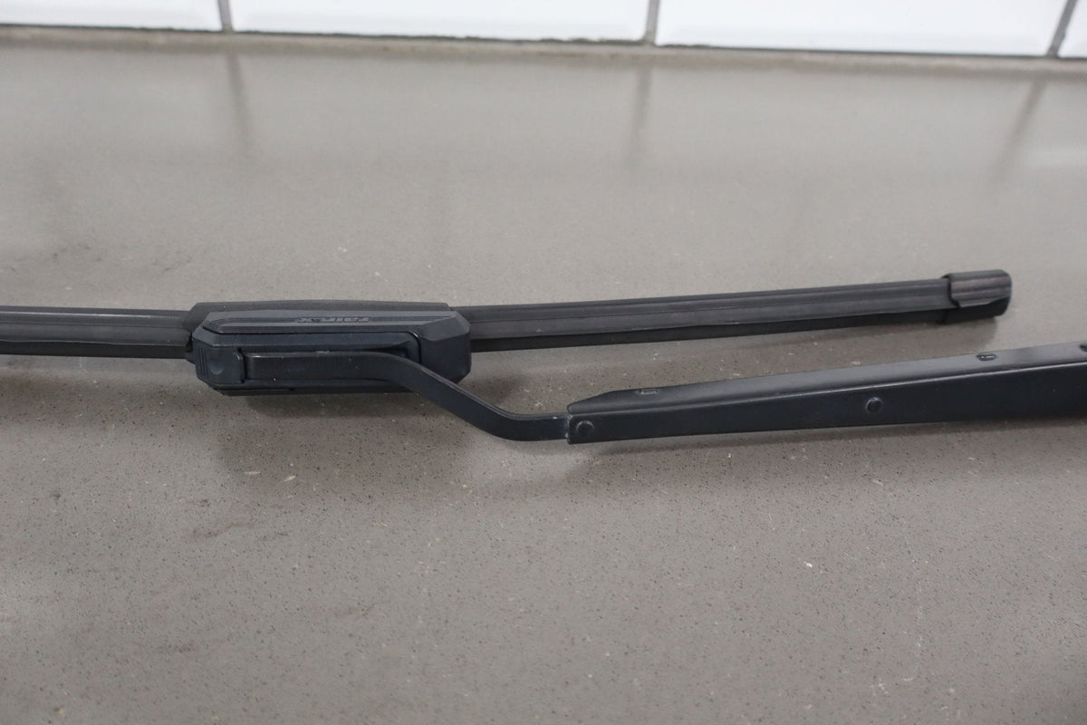 2005-2013 Chevrolet Corvette C6- Wiper Arm Pair