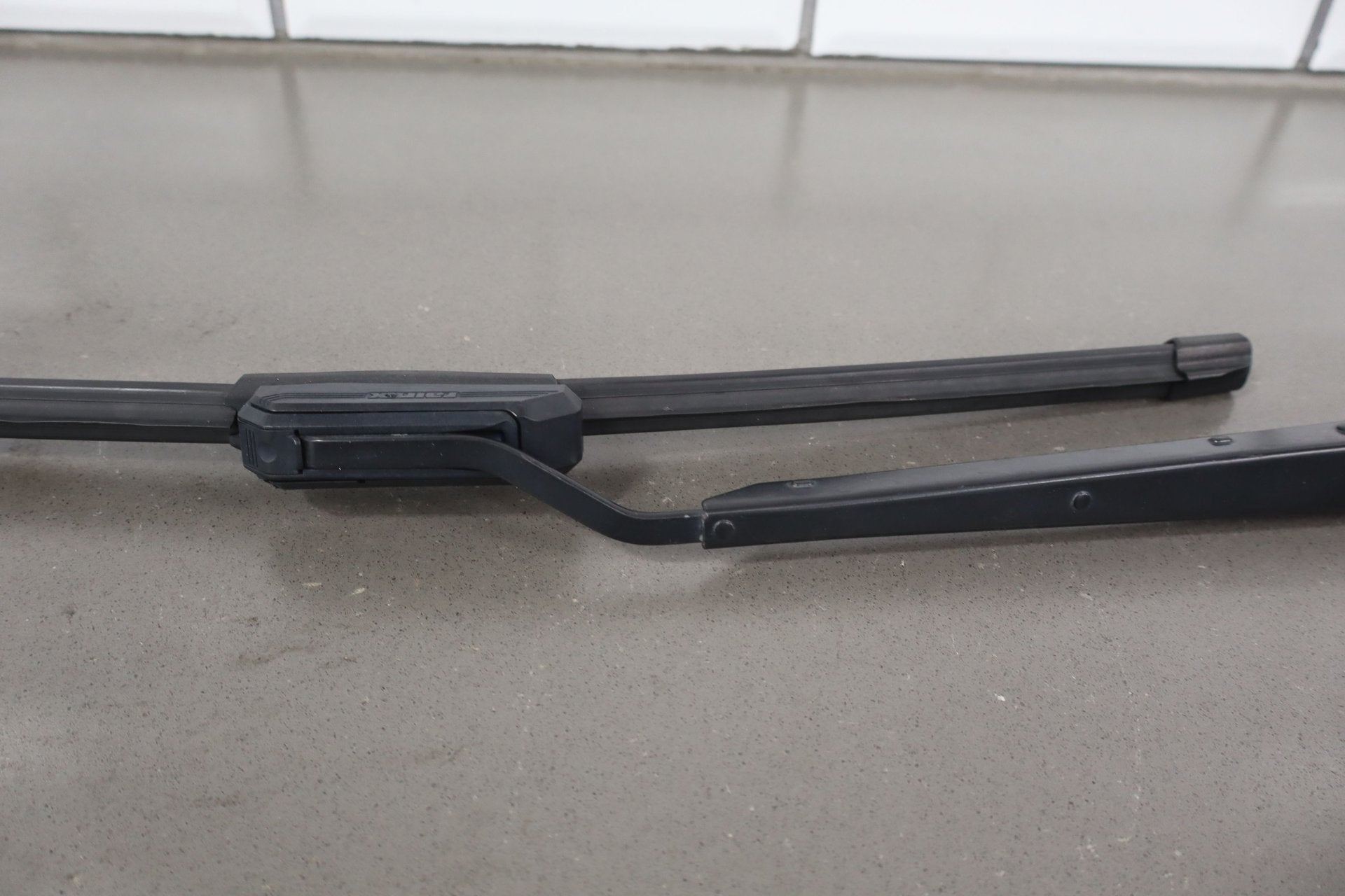 2005-2013 Chevrolet Corvette C6- Wiper Arm Pair