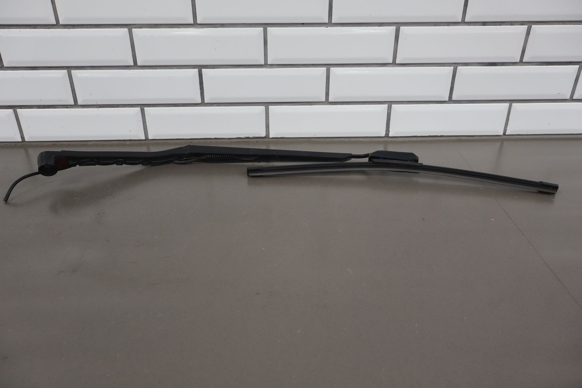 2005-2013 Chevrolet Corvette C6- Wiper Arm Pair