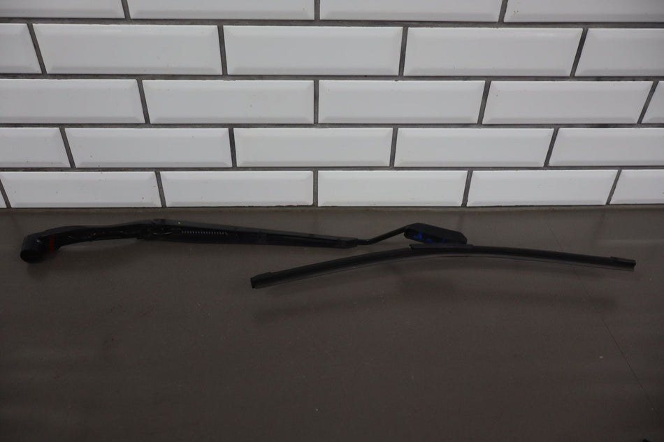 2005-2013 Chevrolet Corvette C6- Wiper Arm Pair