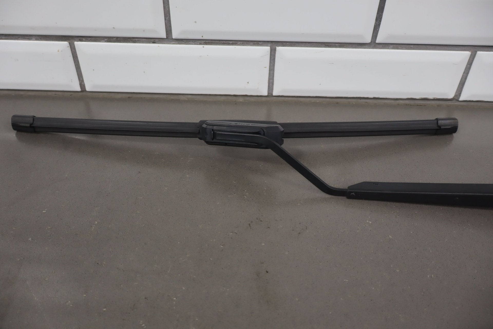 2005-2013 Chevrolet Corvette C6- Wiper Arm Pair