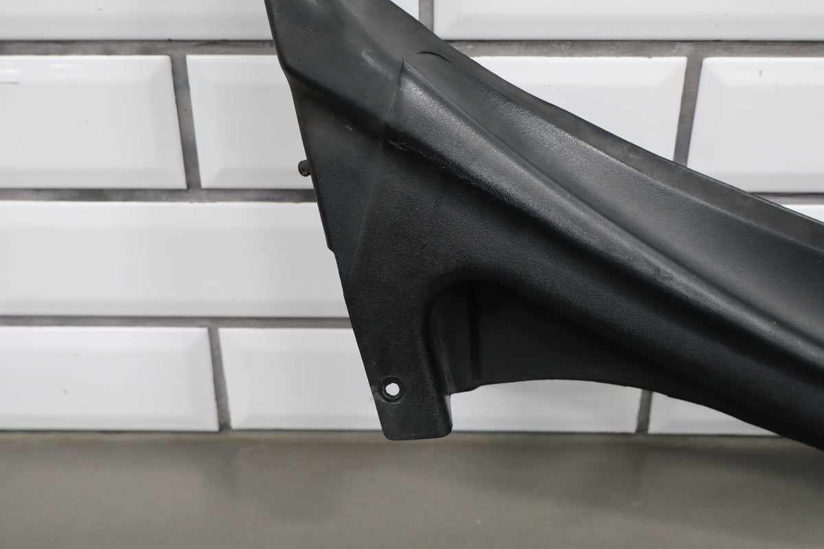 2005-2013 Chevrolet Corvette Cowl Vent Panel 25778761 OEM