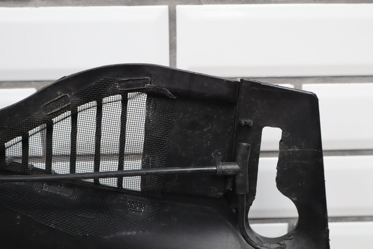 2005-2013 Chevrolet Corvette Cowl Vent Panel 25778761 OEM