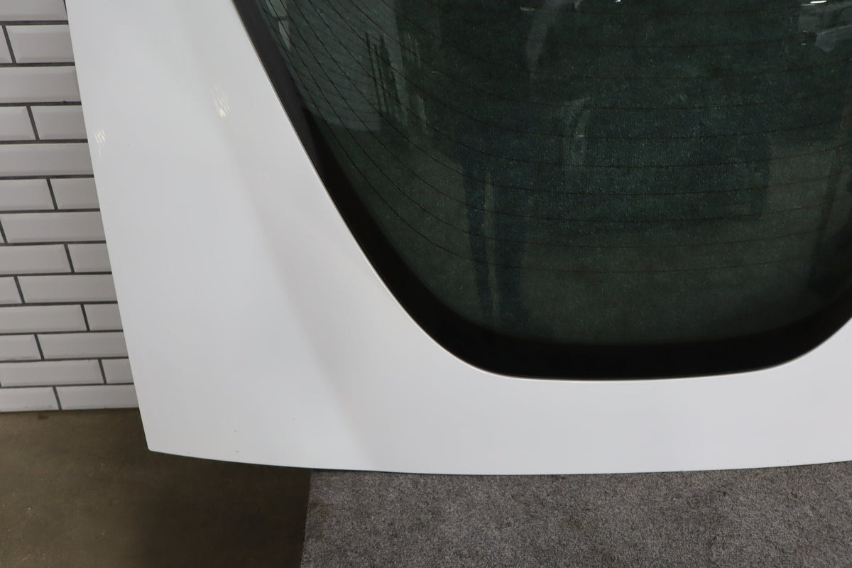2005-2013 Chevrolet Corvette Decklid/Tailgate Artic White 10