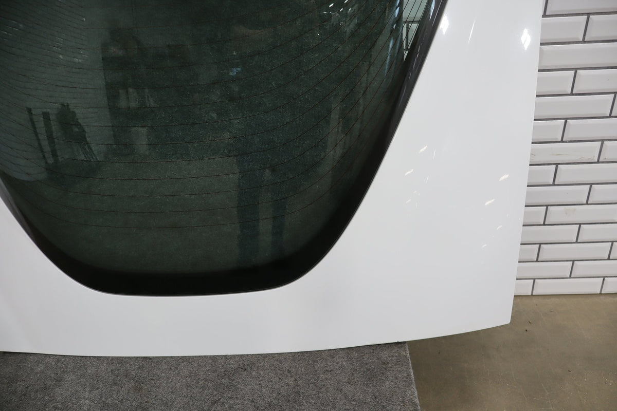 2005-2013 Chevrolet Corvette Decklid/Tailgate Artic White 10