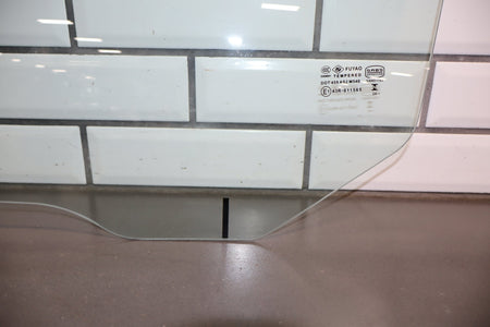 2005-2013 Chevrolet Corvette Left Front Door Window 15270576 OEM