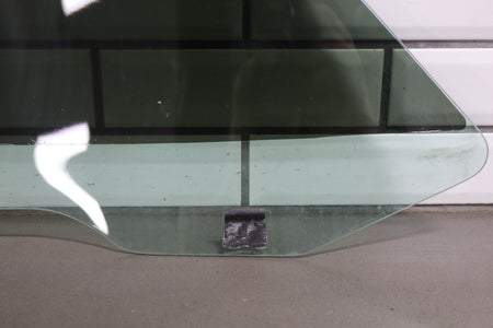2005-2013 Chevrolet Corvette Left Front Door Window 15270576 OEM