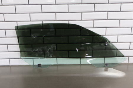 2005-2013 Chevrolet Corvette Left Front Door Window 15270576 OEM