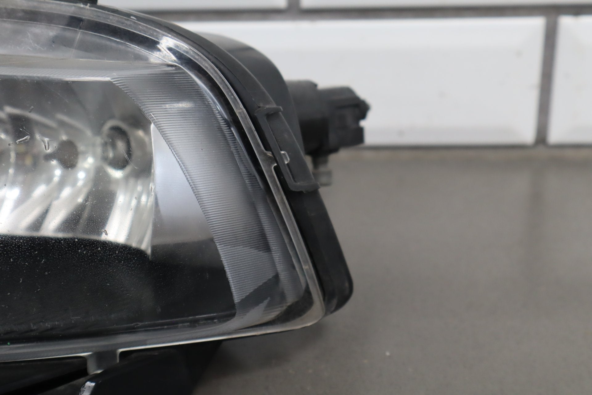 2005-2013 Chevrolet Corvette Left Front Lamp 25942593 OEM
