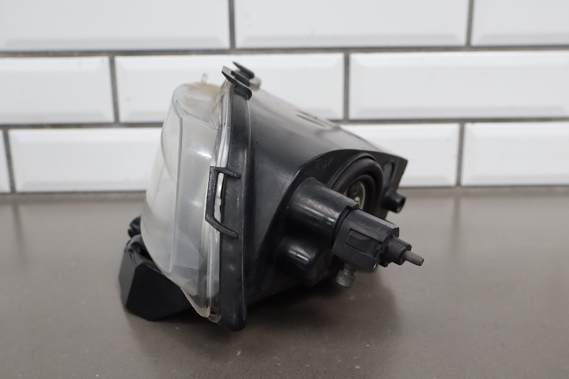 2005-2013 Chevrolet Corvette Left Front Lamp 25942593 OEM