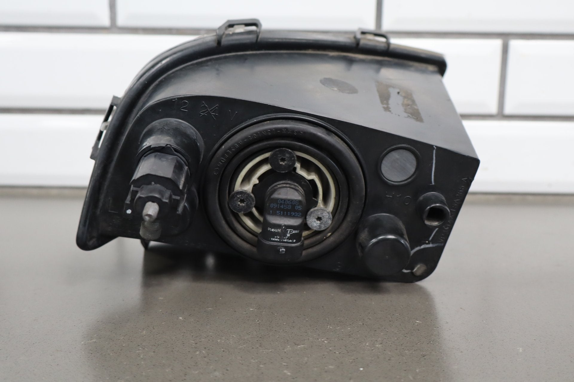 2005-2013 Chevrolet Corvette Left Front Lamp 25942593 OEM