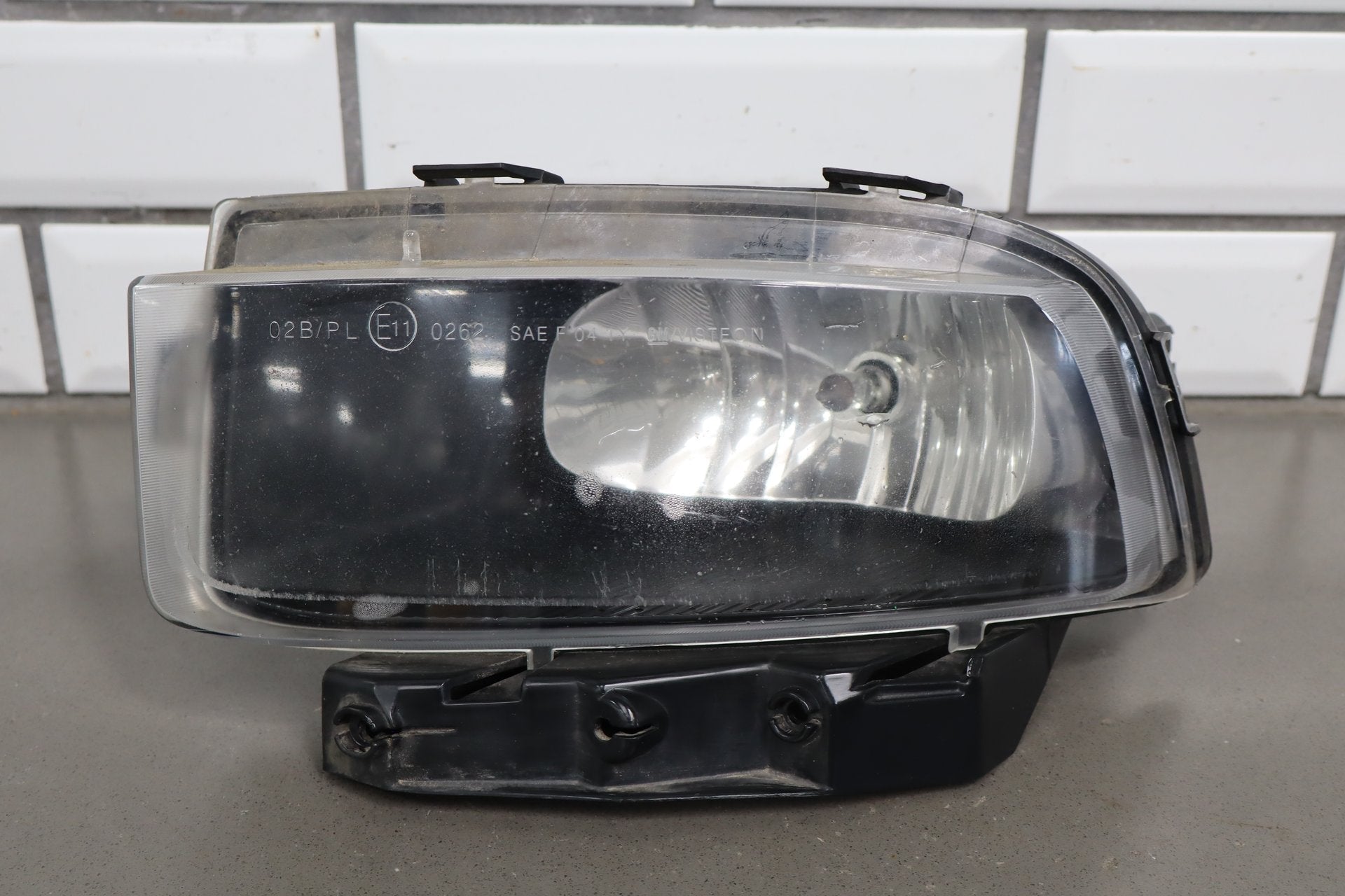 2005-2013 Chevrolet Corvette Left Front Lamp 25942593 OEM