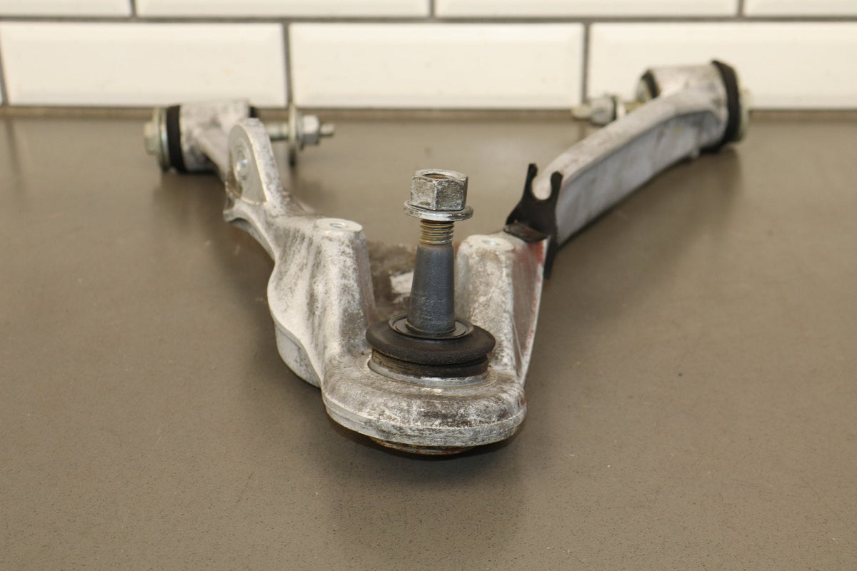 2005-2013 Chevrolet Corvette Left Front Lower Control Arm 20799881 OEM