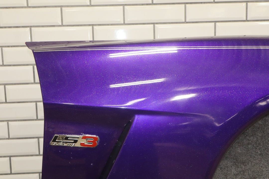 2005 - 2013 Chevrolet Corvette Right Fender 25938078