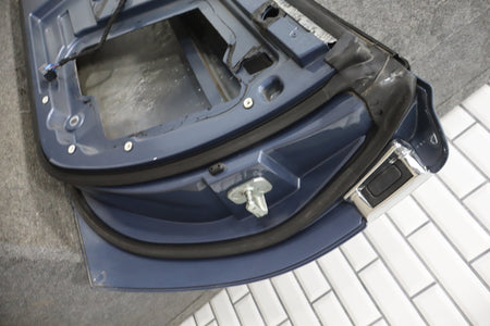 2005-2013 Chevrolet Corvette Right Front Door Supersonic Blue GLB 22737431