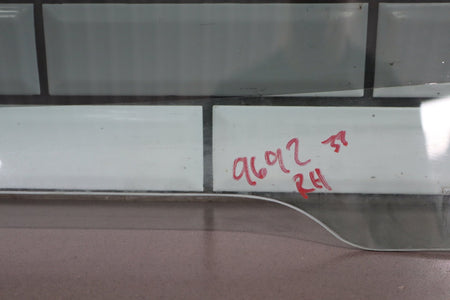 2005-2013 Chevrolet Corvette Right Front Door Window 15270577