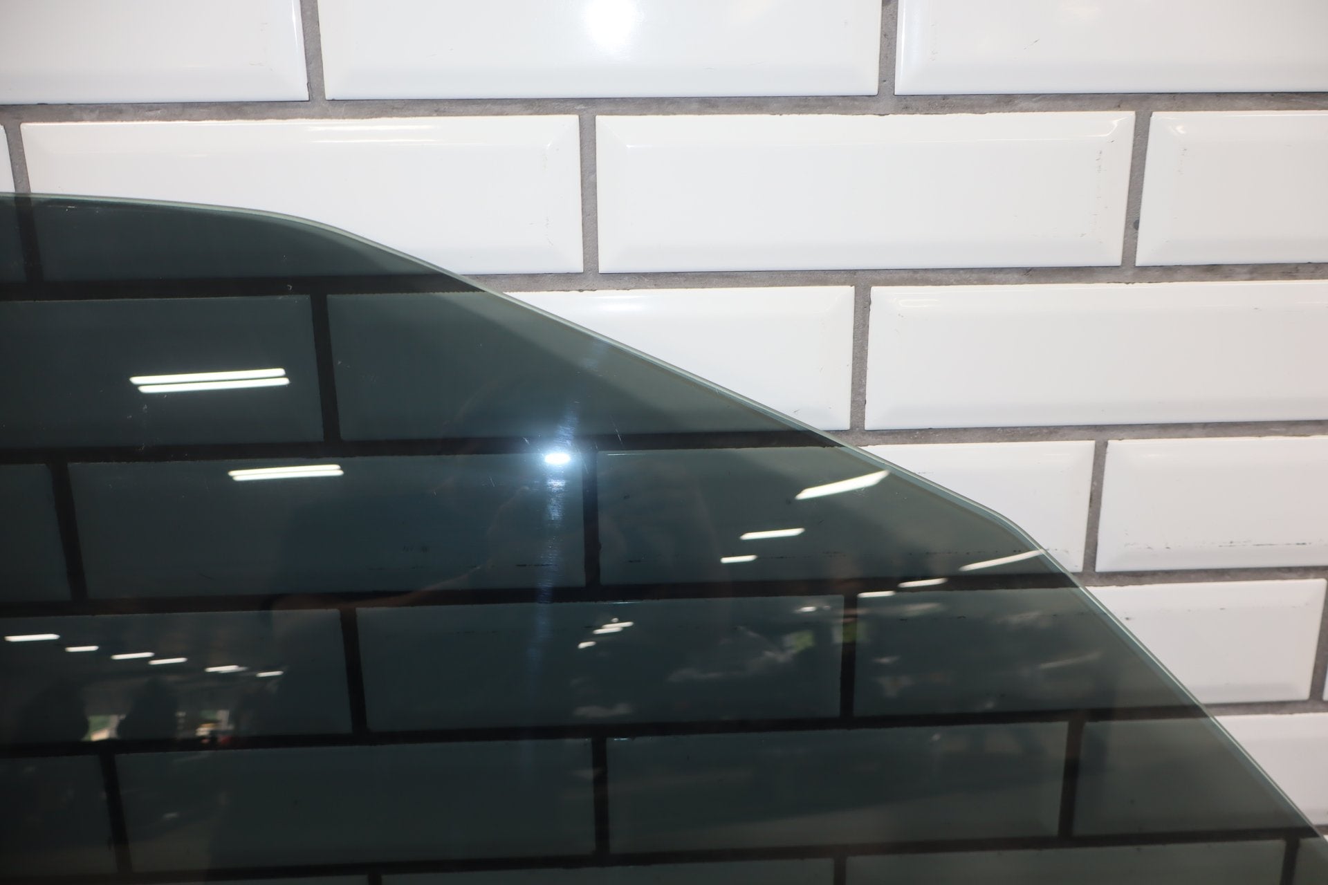 2005-2013 Chevrolet Corvette Right Front Door Window 15270577