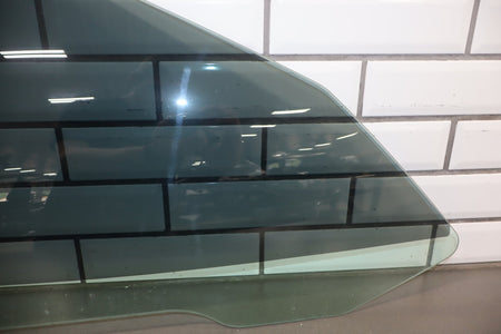 2005-2013 Chevrolet Corvette Right Front Door Window 15270577