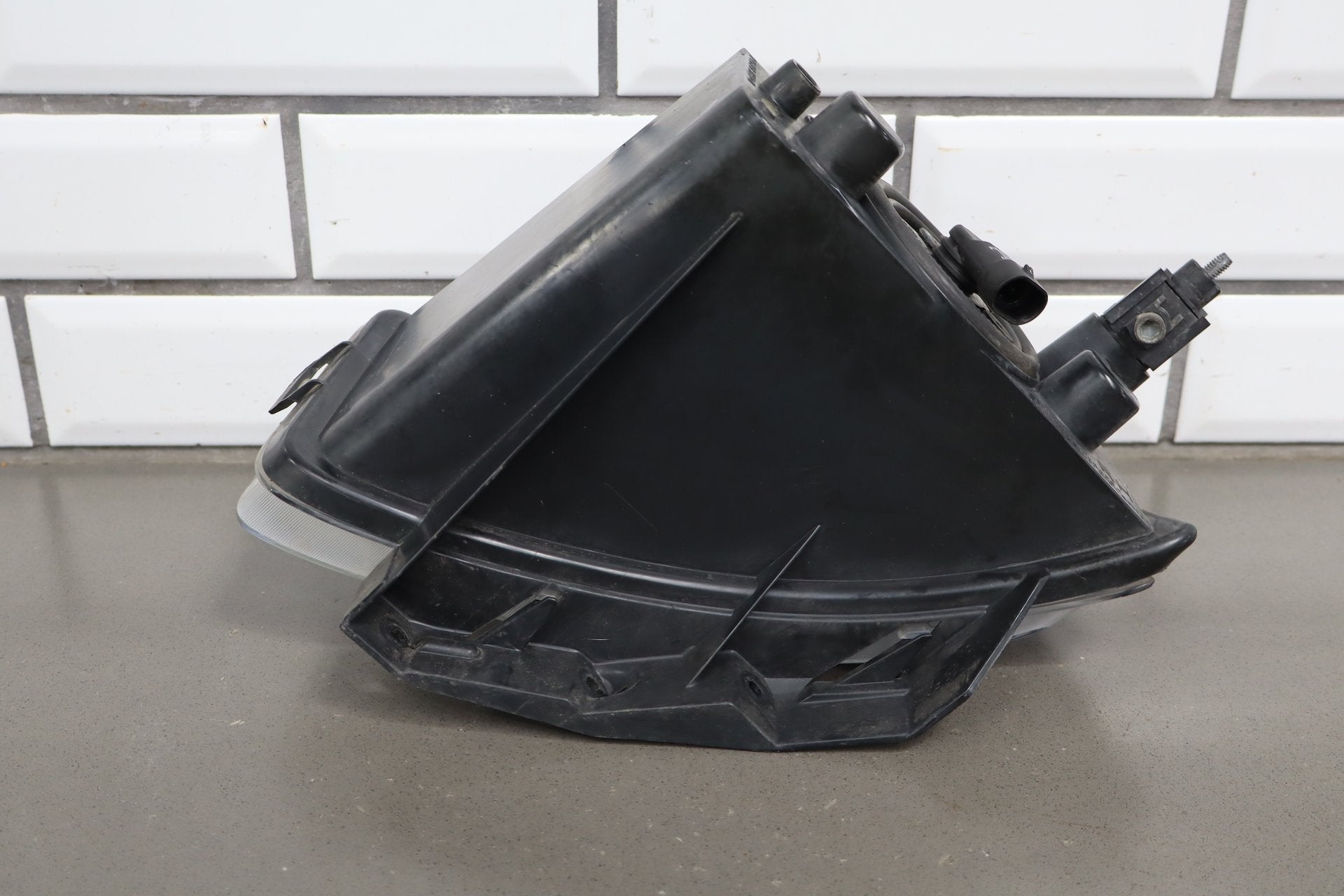 2005-2013 Chevrolet Corvette Right Front Lamp 25942592 OEM