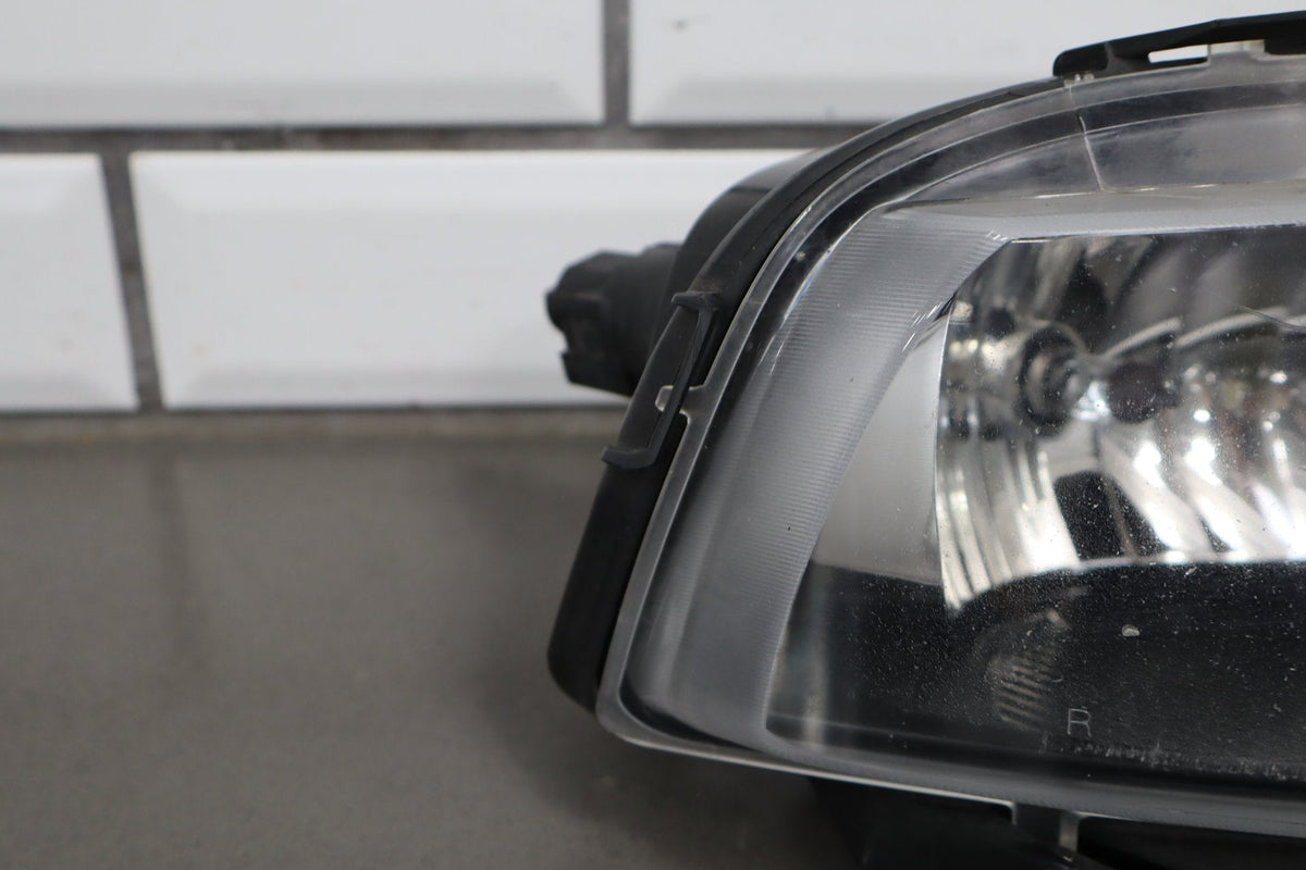 2005-2013 Chevrolet Corvette Right Front Lamp 25942592 OEM