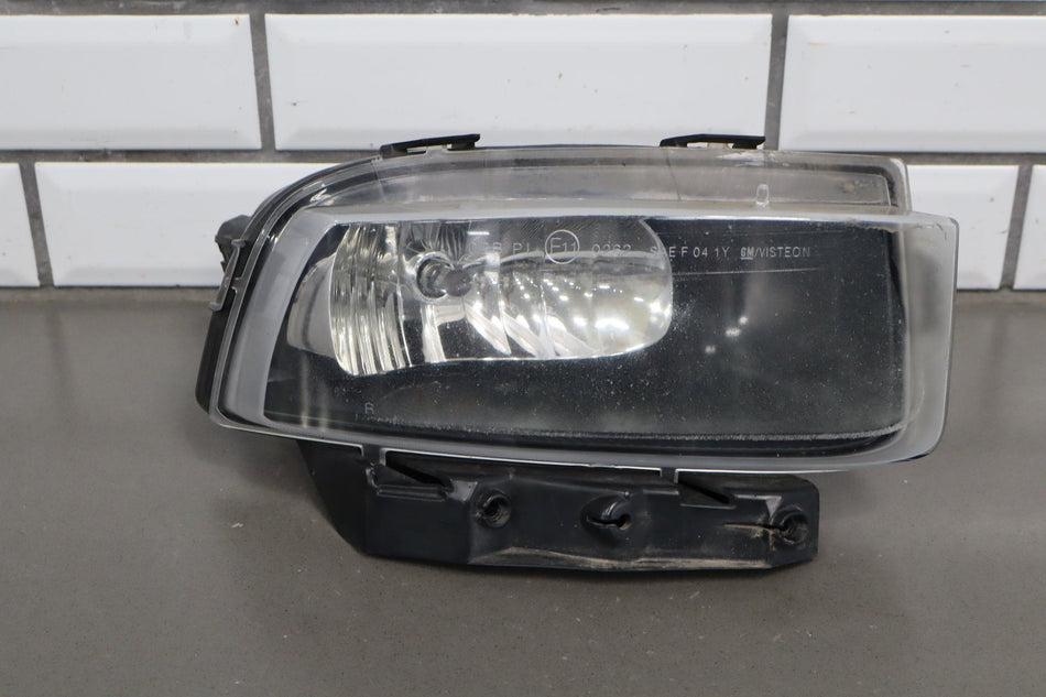2005-2013 Chevrolet Corvette Right Front Lamp 25942592 OEM