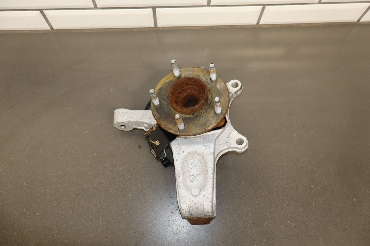 2005-2013 Chevrolet Corvette Right Front Spindle
