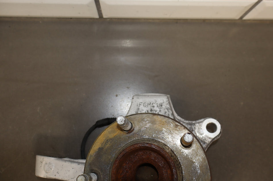 2005-2013 Chevrolet Corvette Right Front Spindle