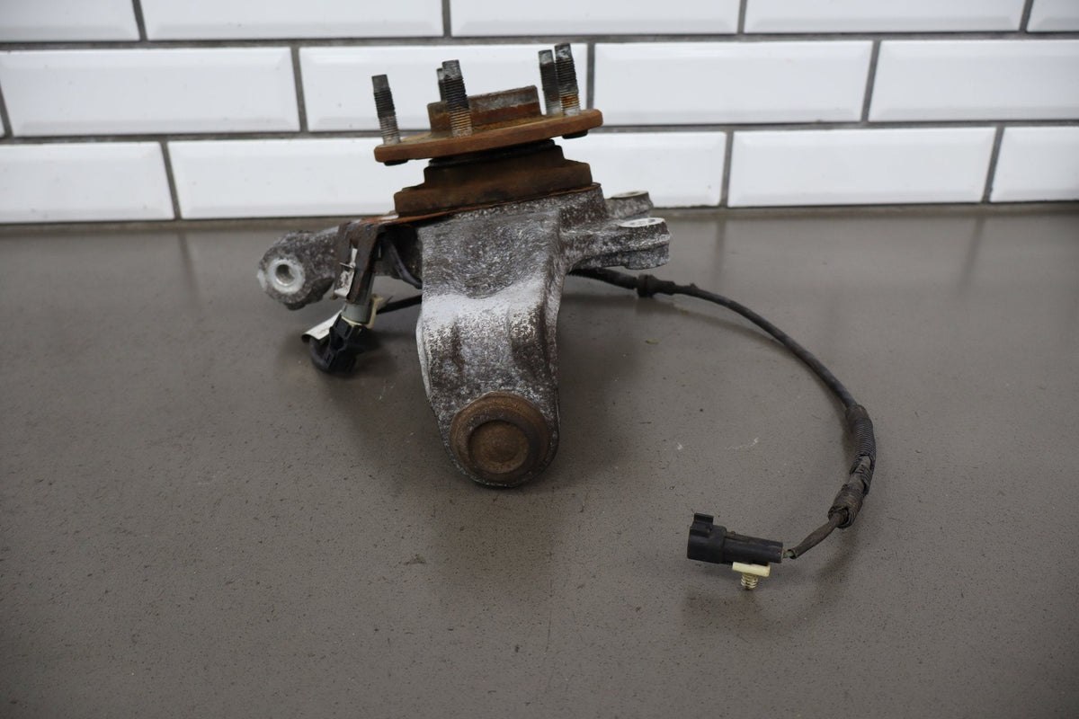 2005-2013 Chevrolet Corvette Right Front Suspension Knee 10356431
