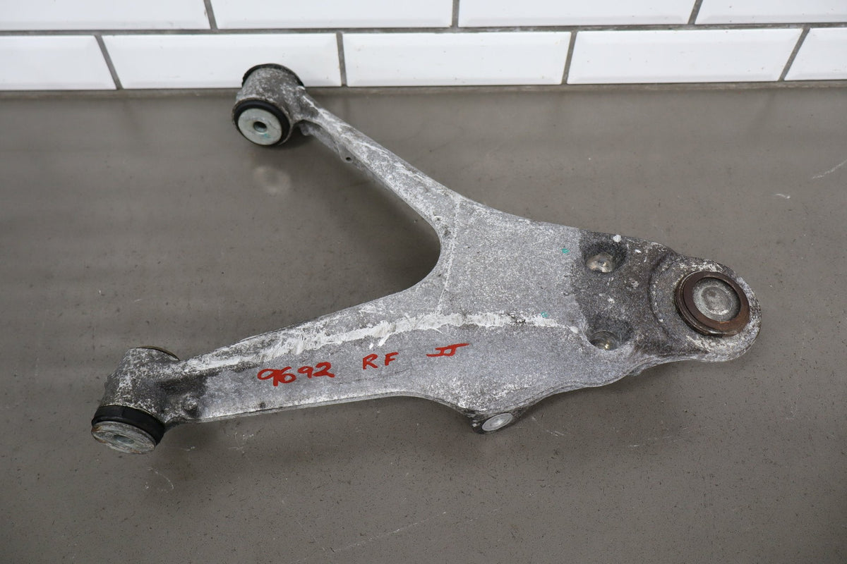 2005-2013 Chevrolet Corvette Right Front Suspension Knee 10356431