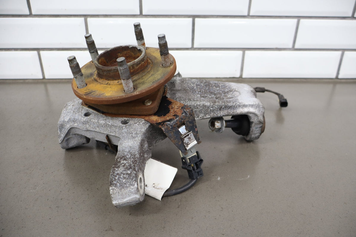 2005-2013 Chevrolet Corvette Right Front Suspension Knee 10356431