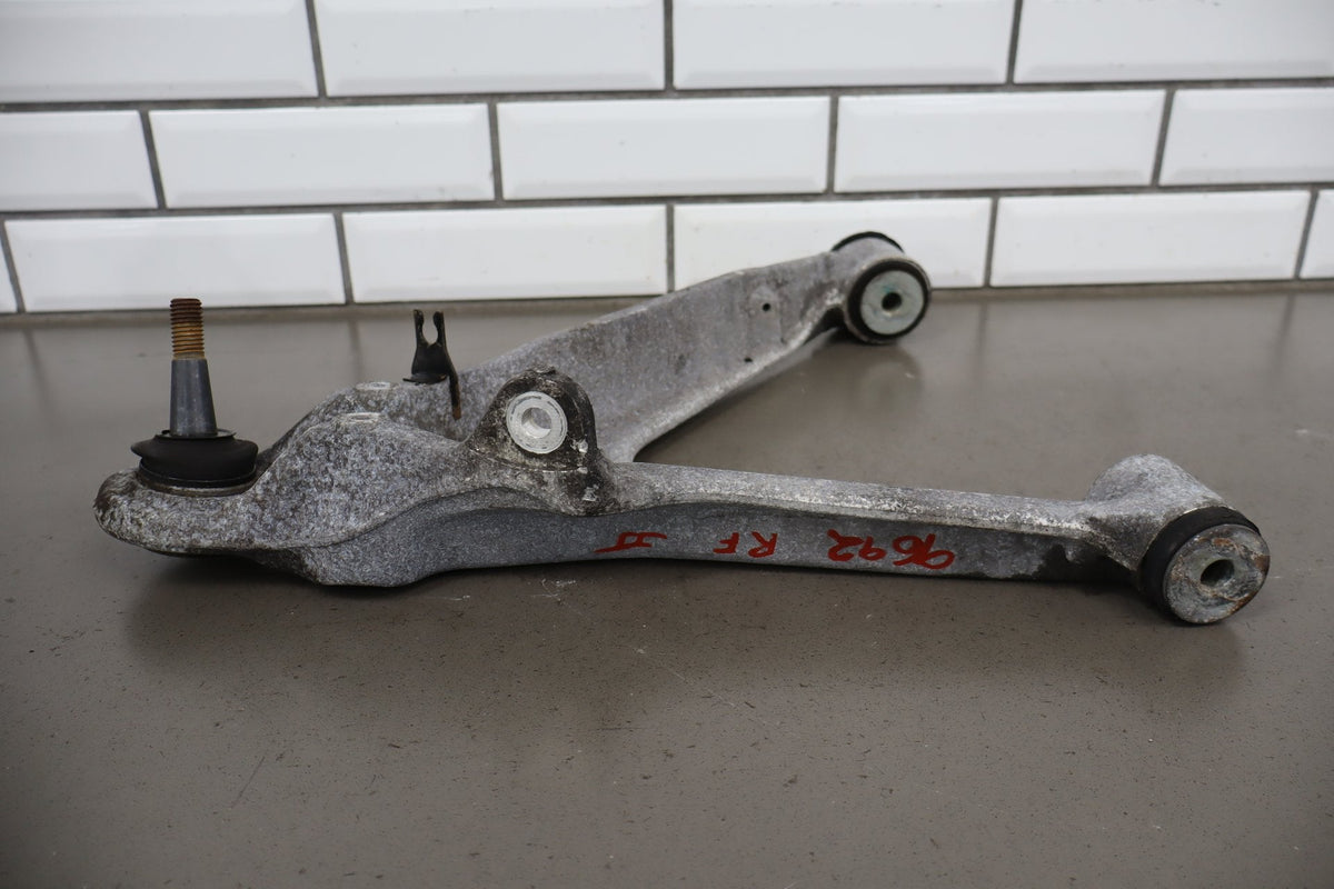 2005-2013 Chevrolet Corvette Right Front Suspension Knee 10356431