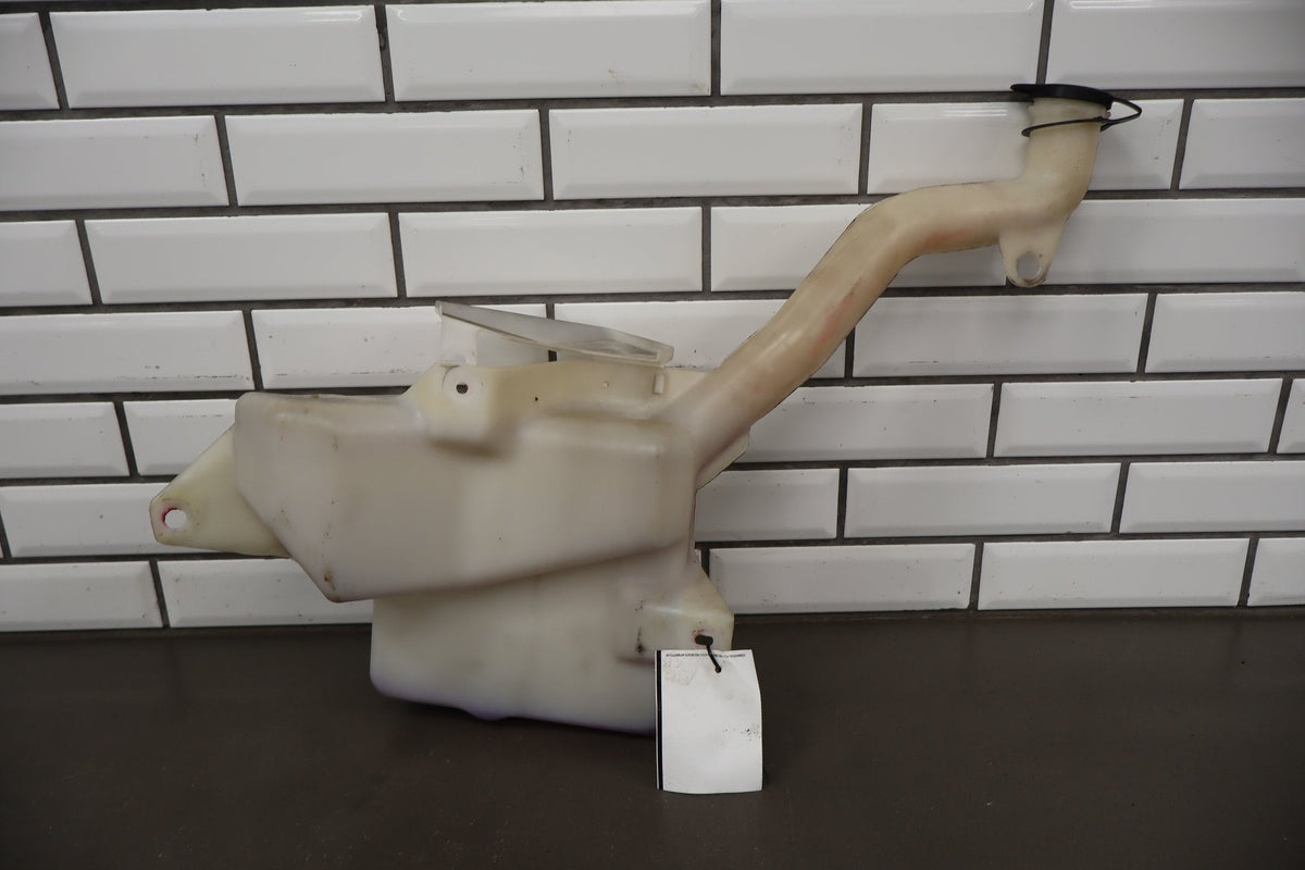 2005-2013 Chevrolet Corvette Washer Bottle 19168770 OEM
