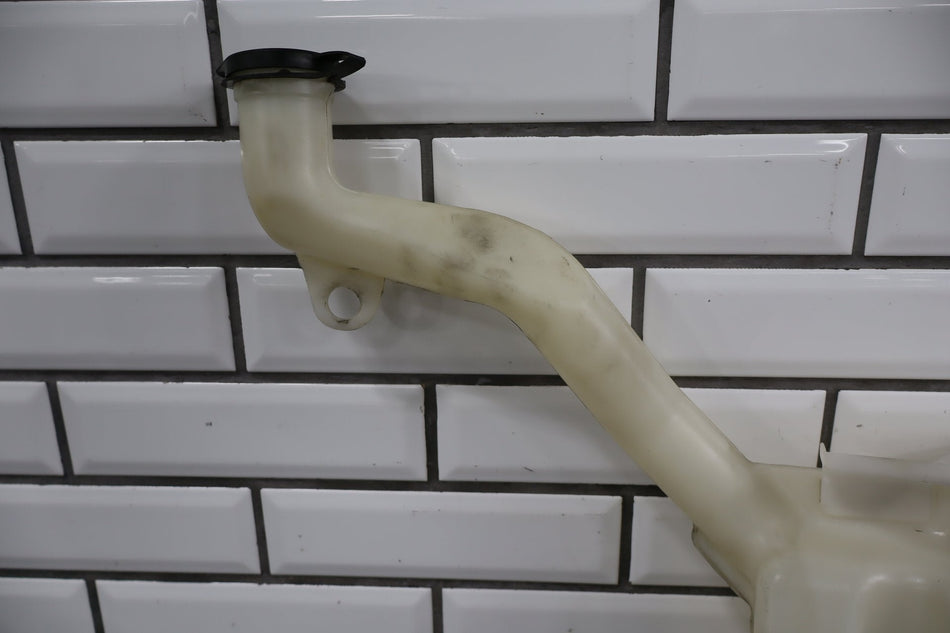 2005-2013 Chevrolet Corvette Washer Bottle 19168770 OEM
