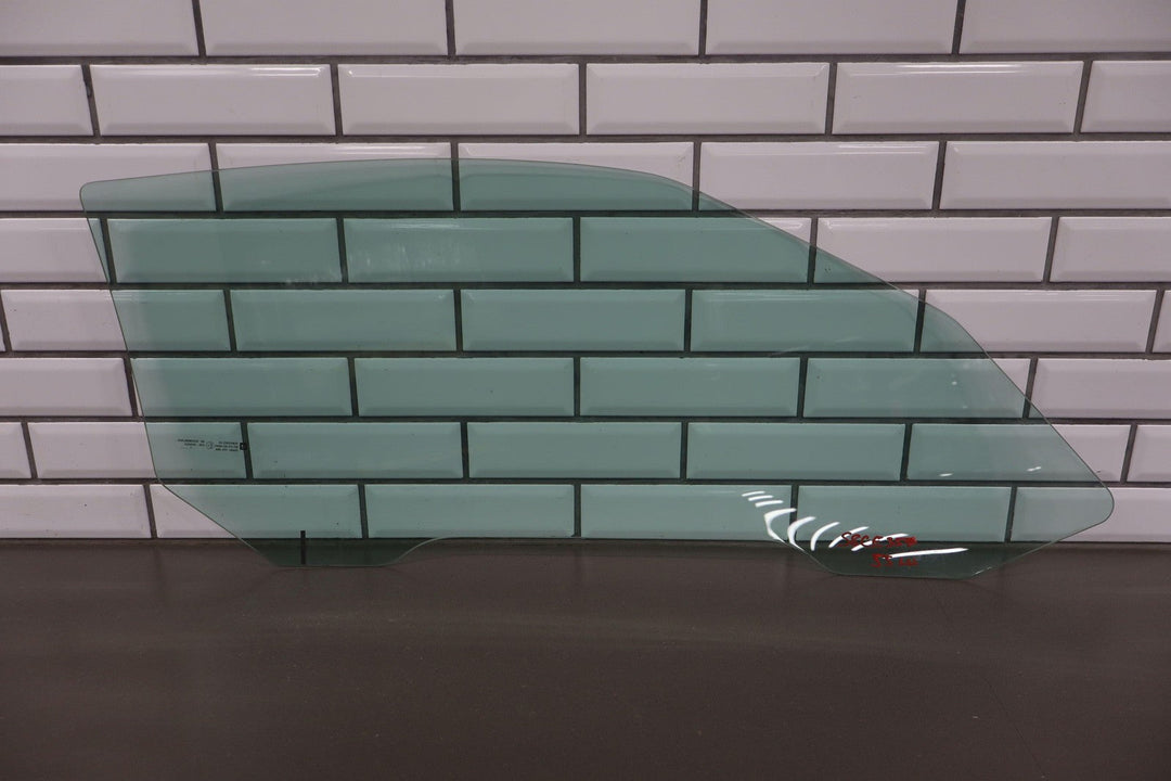 2005 - 2013 Chevy Corvette C6 Left Driver Door Window Glass Only