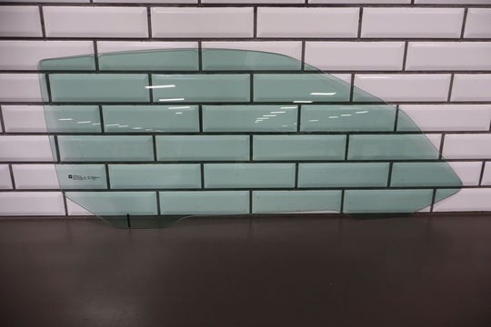 2005 - 2013 Chevy Corvette C6 Right Passenger Door Window Glass Only